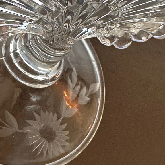 Vtg Imperial Pressed glass MCM Hollywood dual Fan two candle holder floral etch - Picture 9 of 14